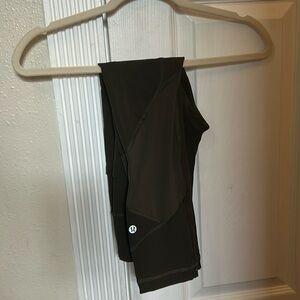 Mid rise crop 22” Lululemon olive leggings